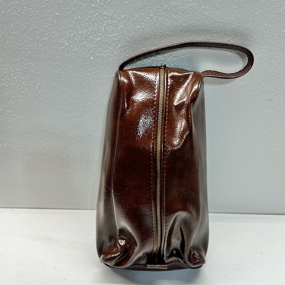 Vintage Other - Vintage Chestnut Brown Vegan Leather Zip Up Toiletry Travel Bag Dopp Kit - Nice